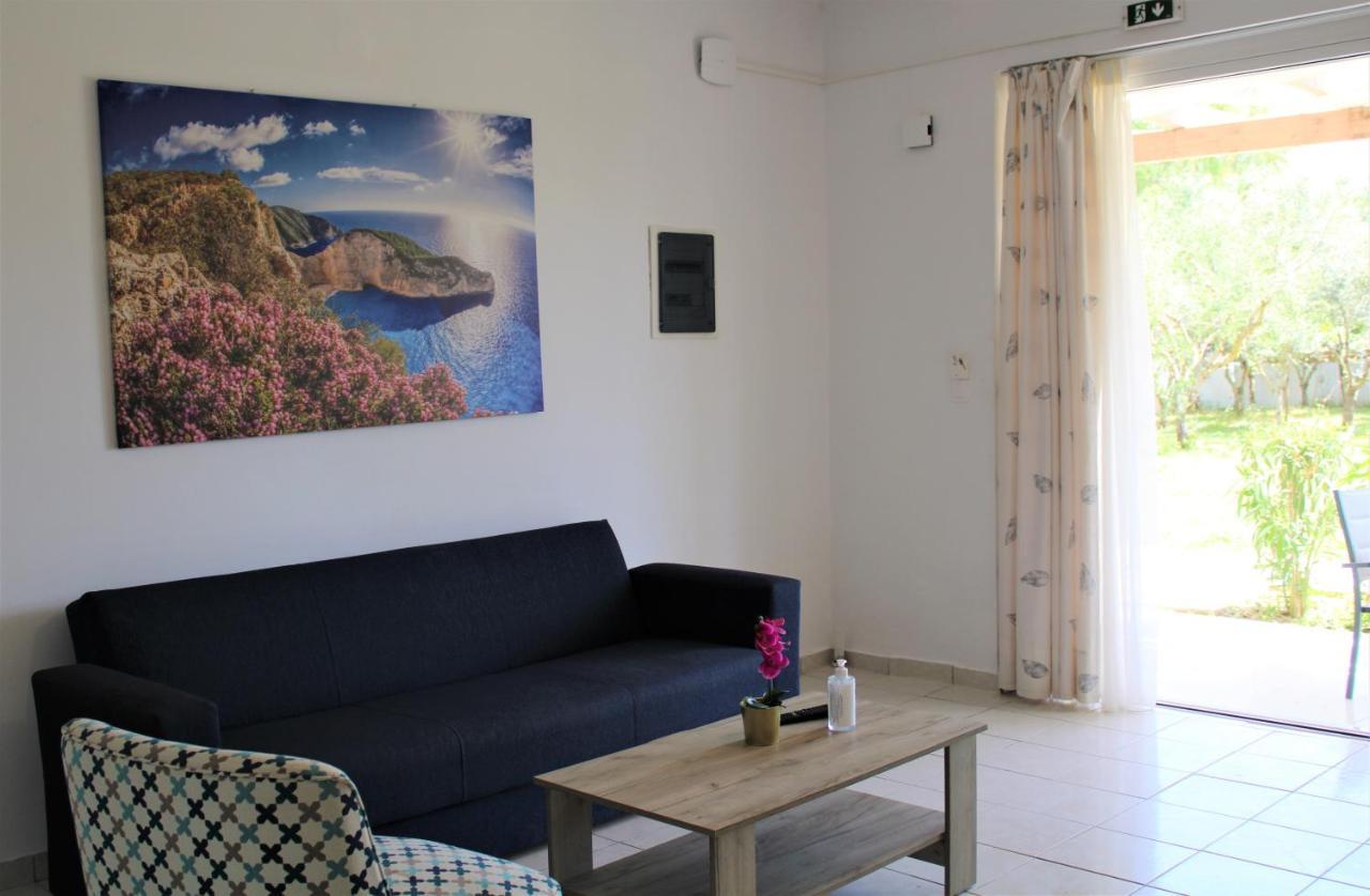 Kalamaki Plaza Apartments Экстерьер фото