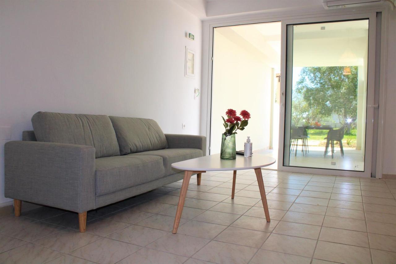 Kalamaki Plaza Apartments Экстерьер фото