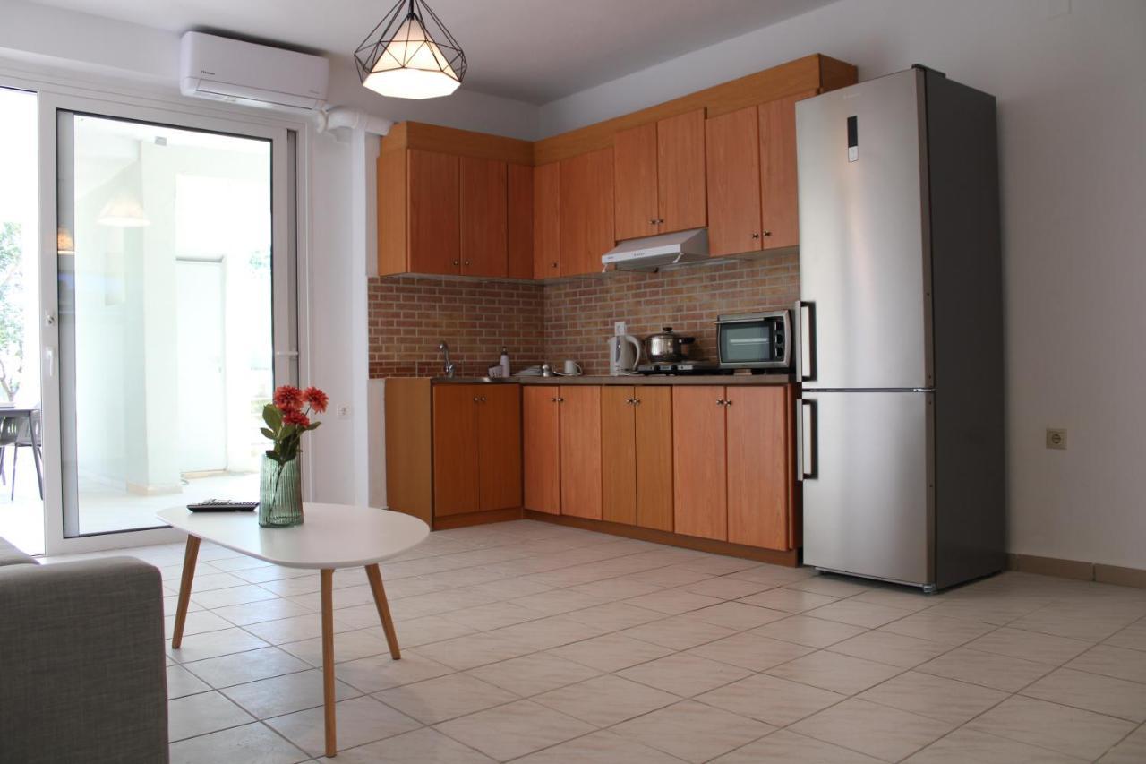 Kalamaki Plaza Apartments Экстерьер фото