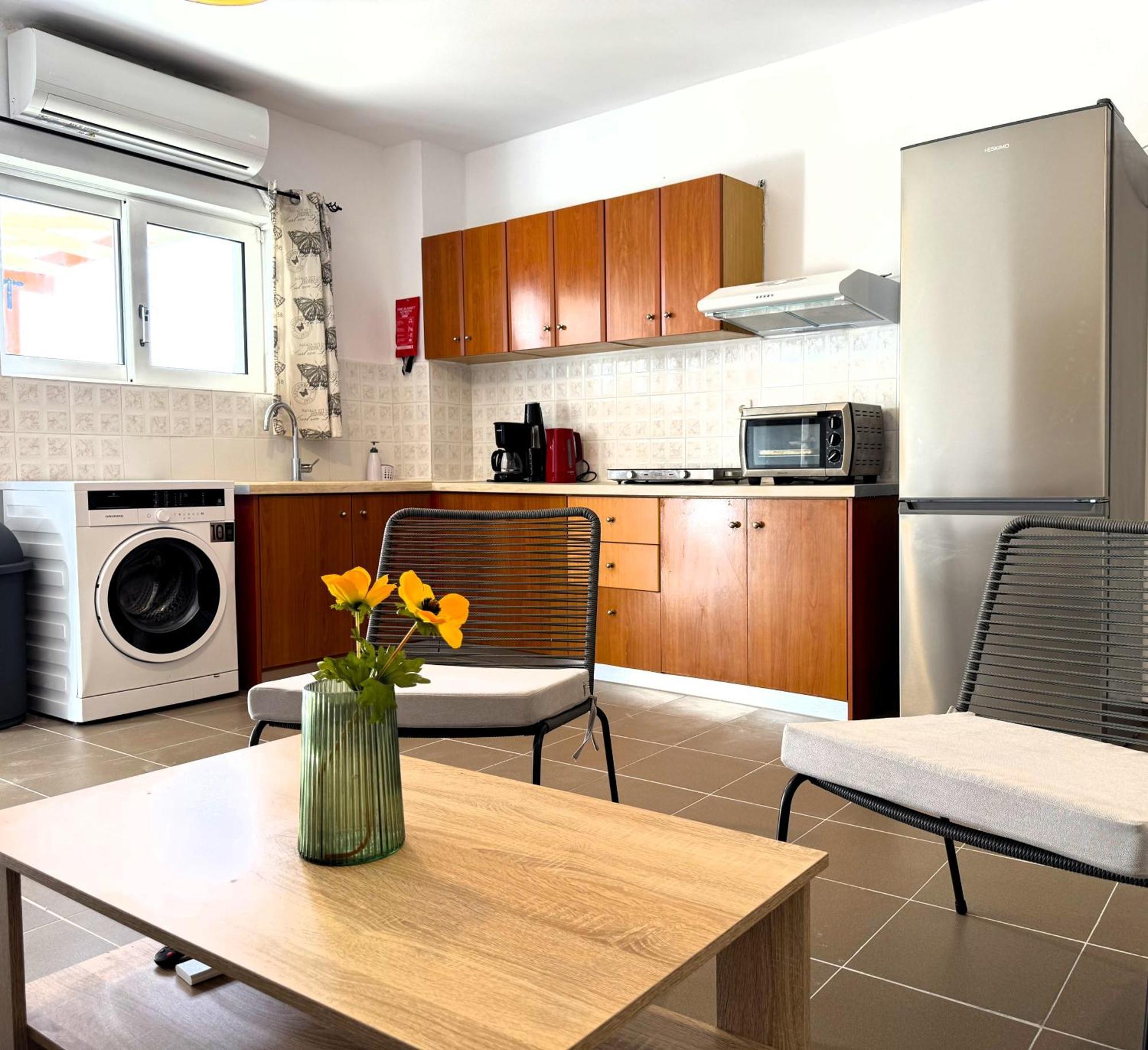 Kalamaki Plaza Apartments Экстерьер фото