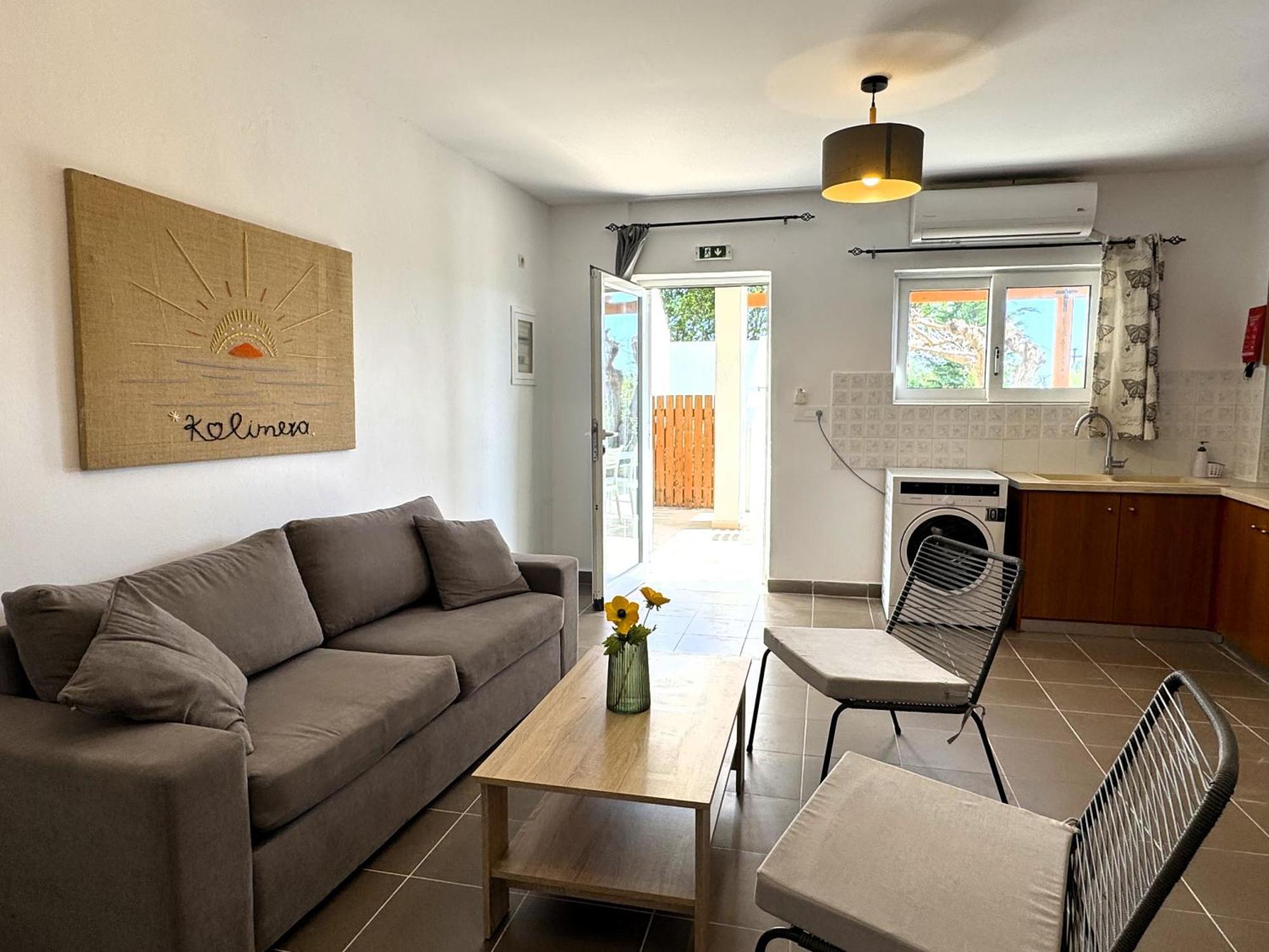 Kalamaki Plaza Apartments Экстерьер фото